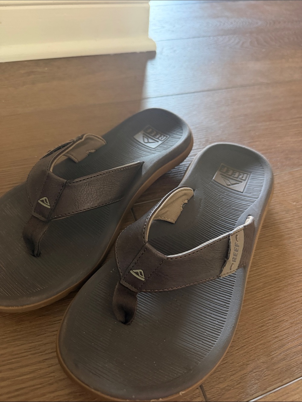 Reef Men’s Dark Brown Flip Flop Sandals